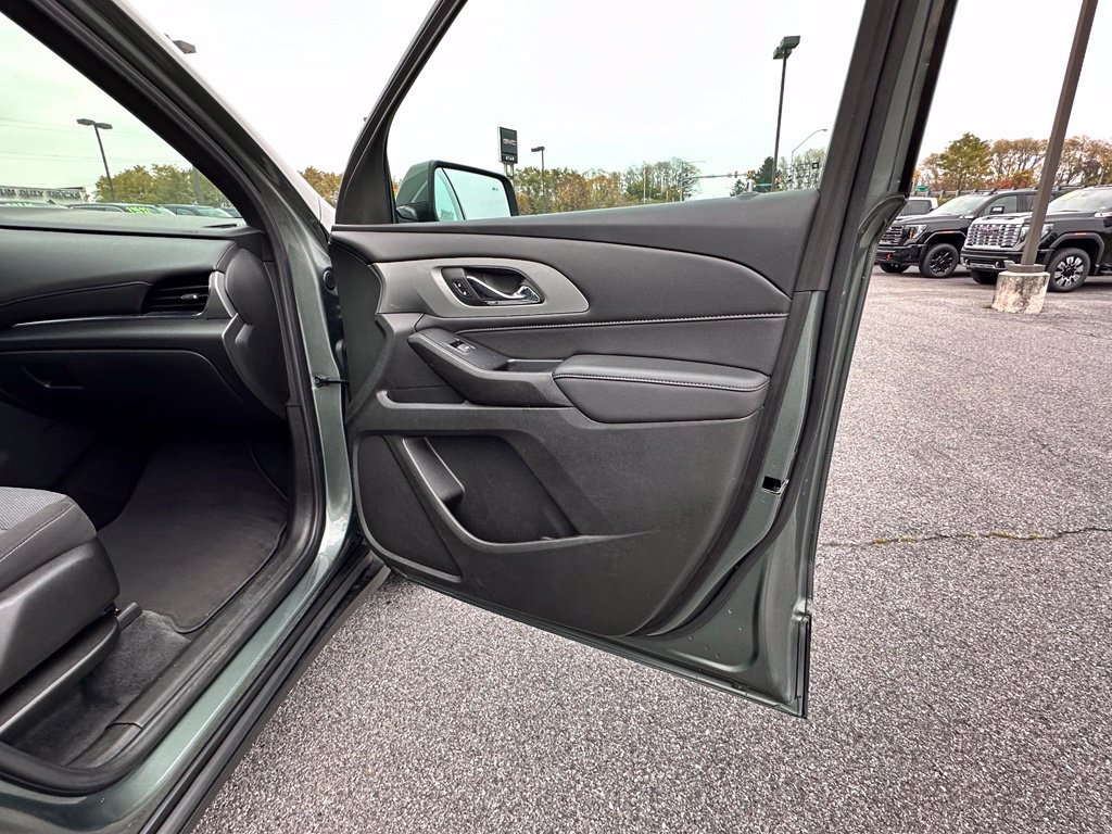 Certified 2022 Chevrolet Traverse LT AWD/4WD image 15