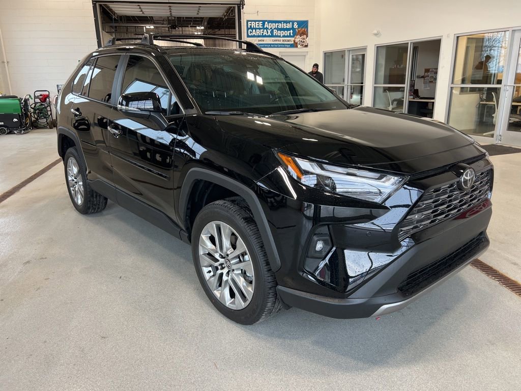 Used 2025 Toyota RAV4 Limited image 1