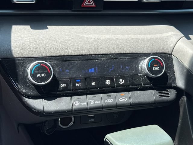 Used 2025 Hyundai Elantra Sport FWD image 20