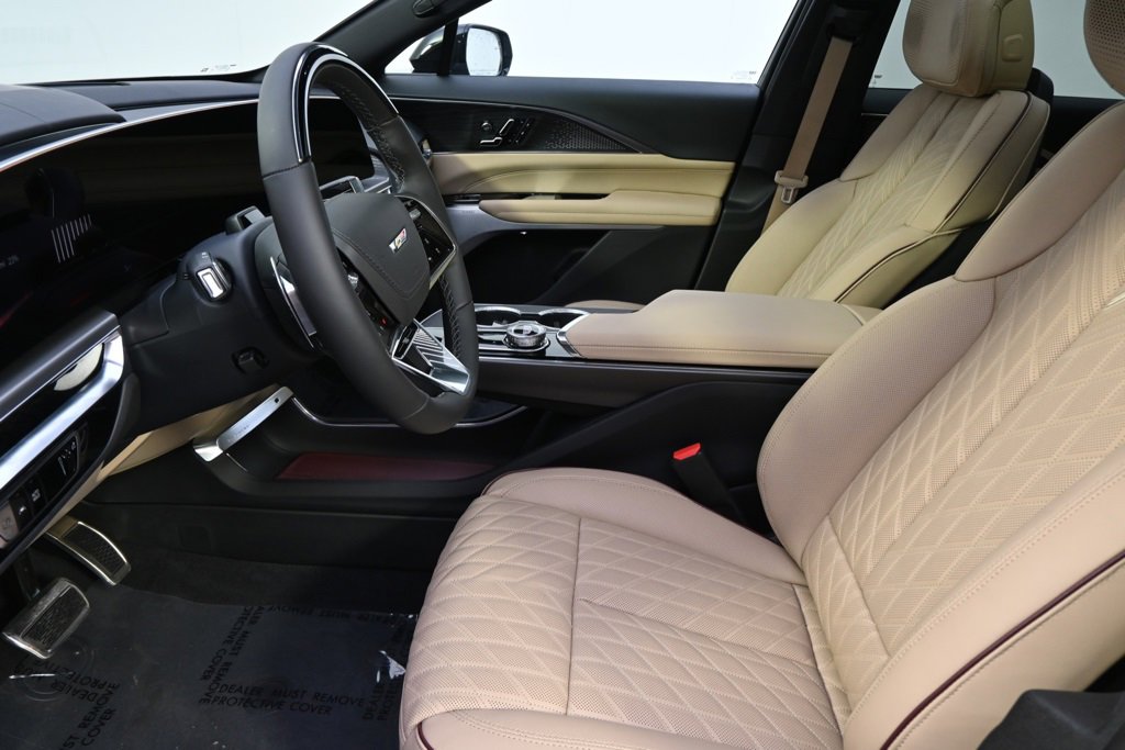 New 2026 Cadillac Lyriq V image 13