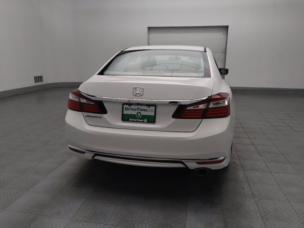 Used 2017 Honda Accord LX image 7