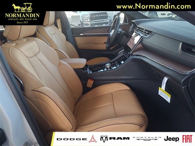 New 2024 Jeep Grand Cherokee L Summit AWD/4WD image 26