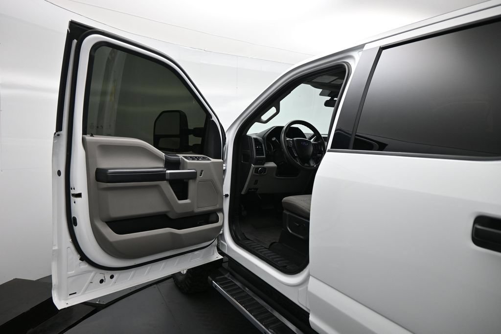 Used 2021 Ford F250 XLT w/ XLT Value Package AWD/4WD image 8