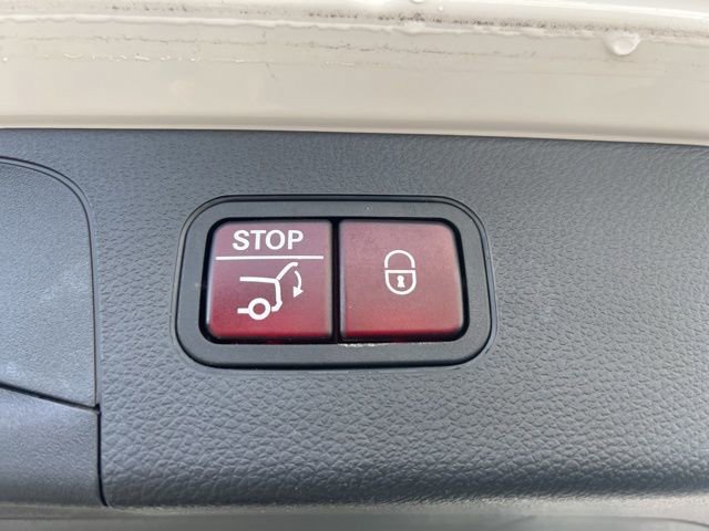 Used 2022 Mercedes-Benz GLC 300 4MATIC image 31