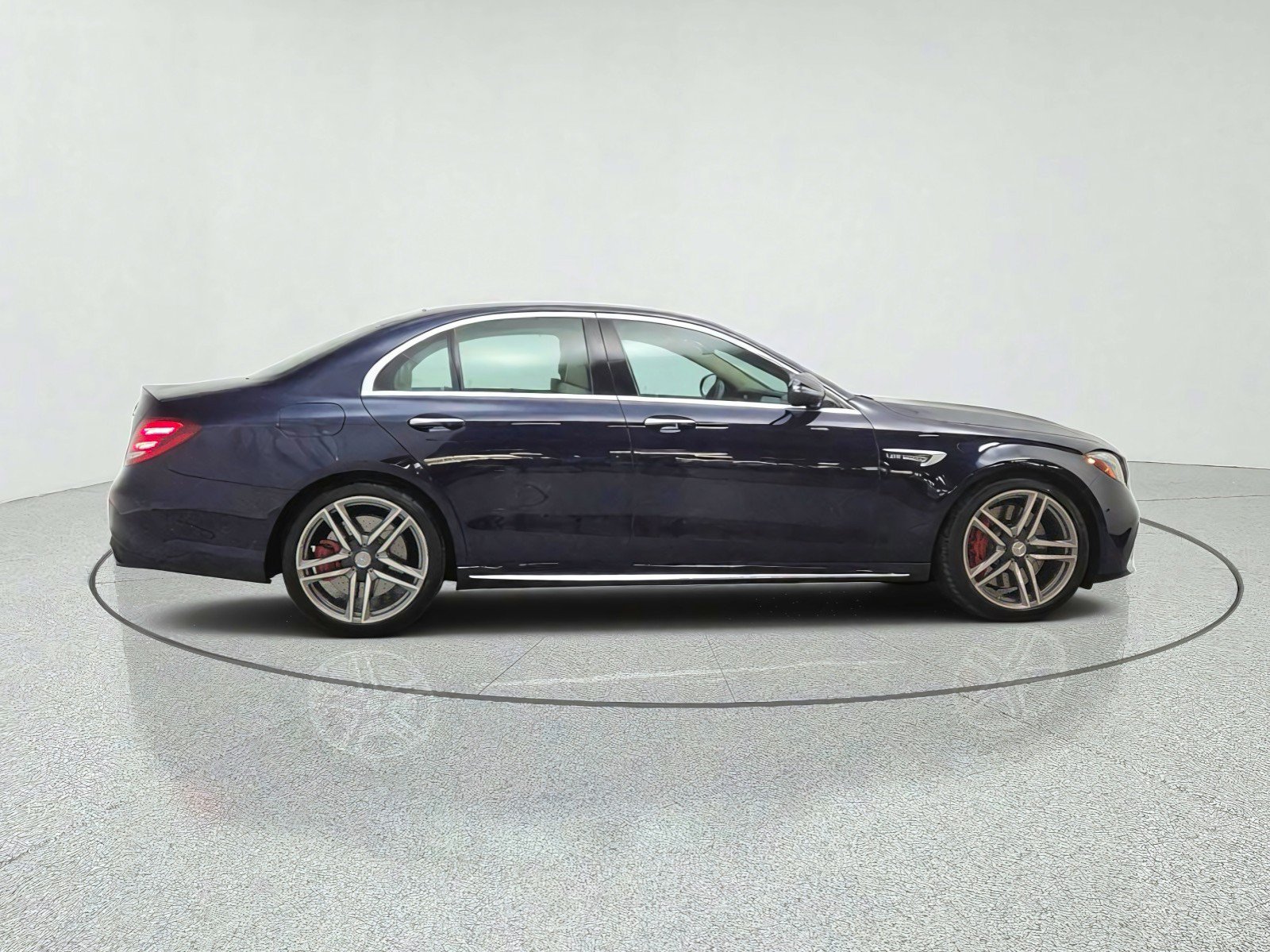Used 2019 Mercedes-Benz E 63 AMG S image 4