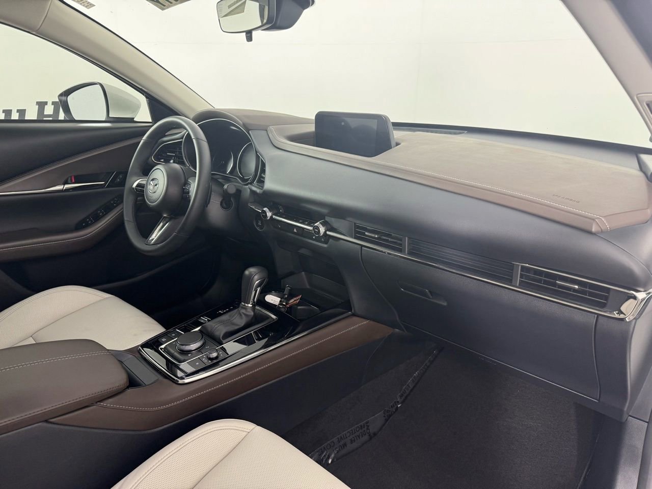 Used 2025 MAZDA CX-30 AWD 2.5 S w/ Premium Package image 30