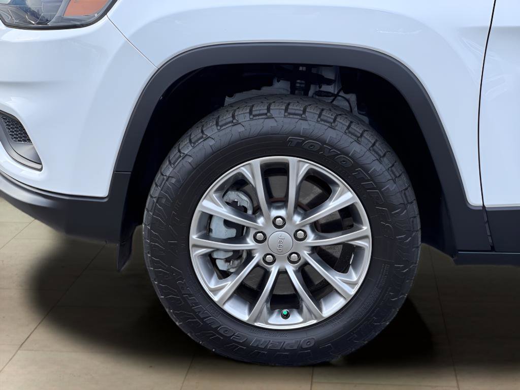 Used 2021 Jeep Cherokee Latitude Lux w/ Trailer Tow Group image 34