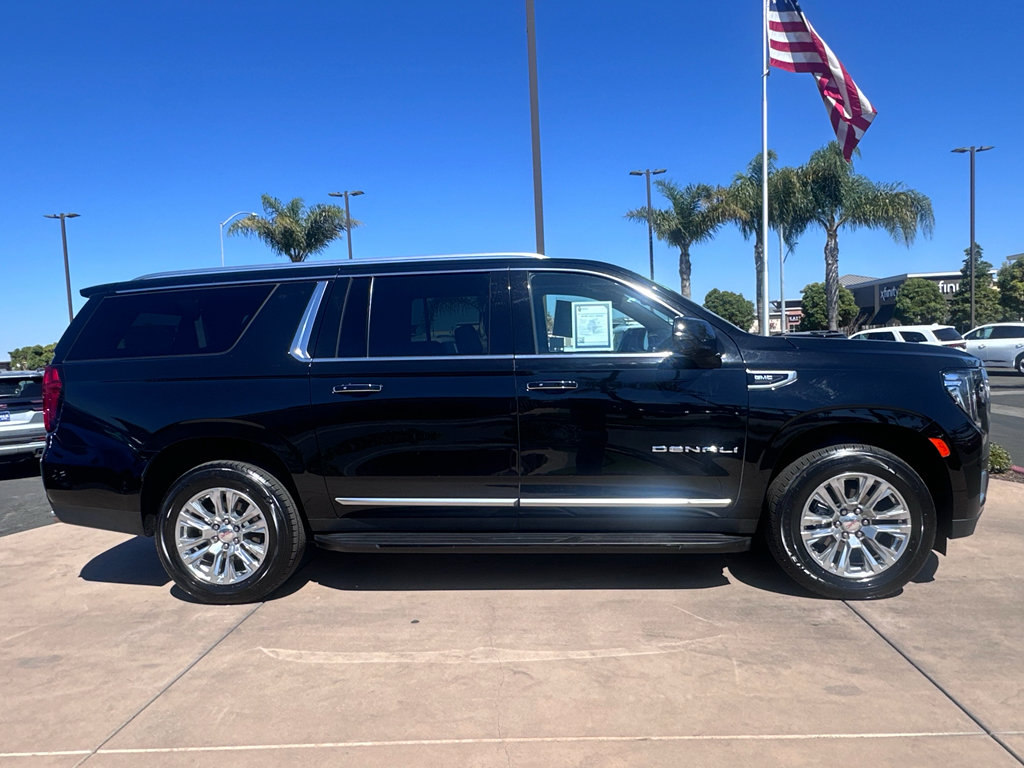 Used 2024 GMC Yukon XL Denali AWD/4WD image 4