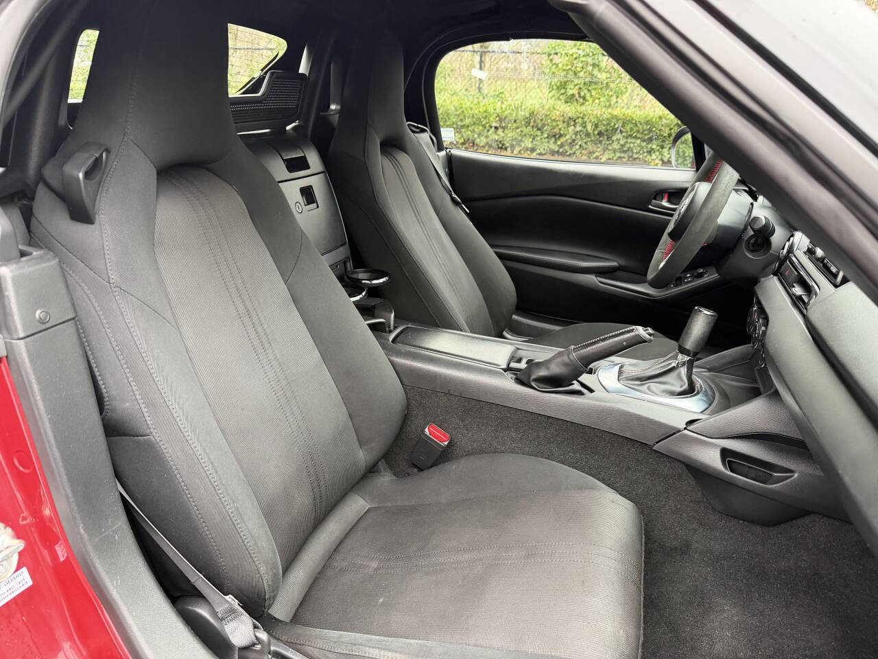 Used 2017 MAZDA MX-5 Miata Sport image 15