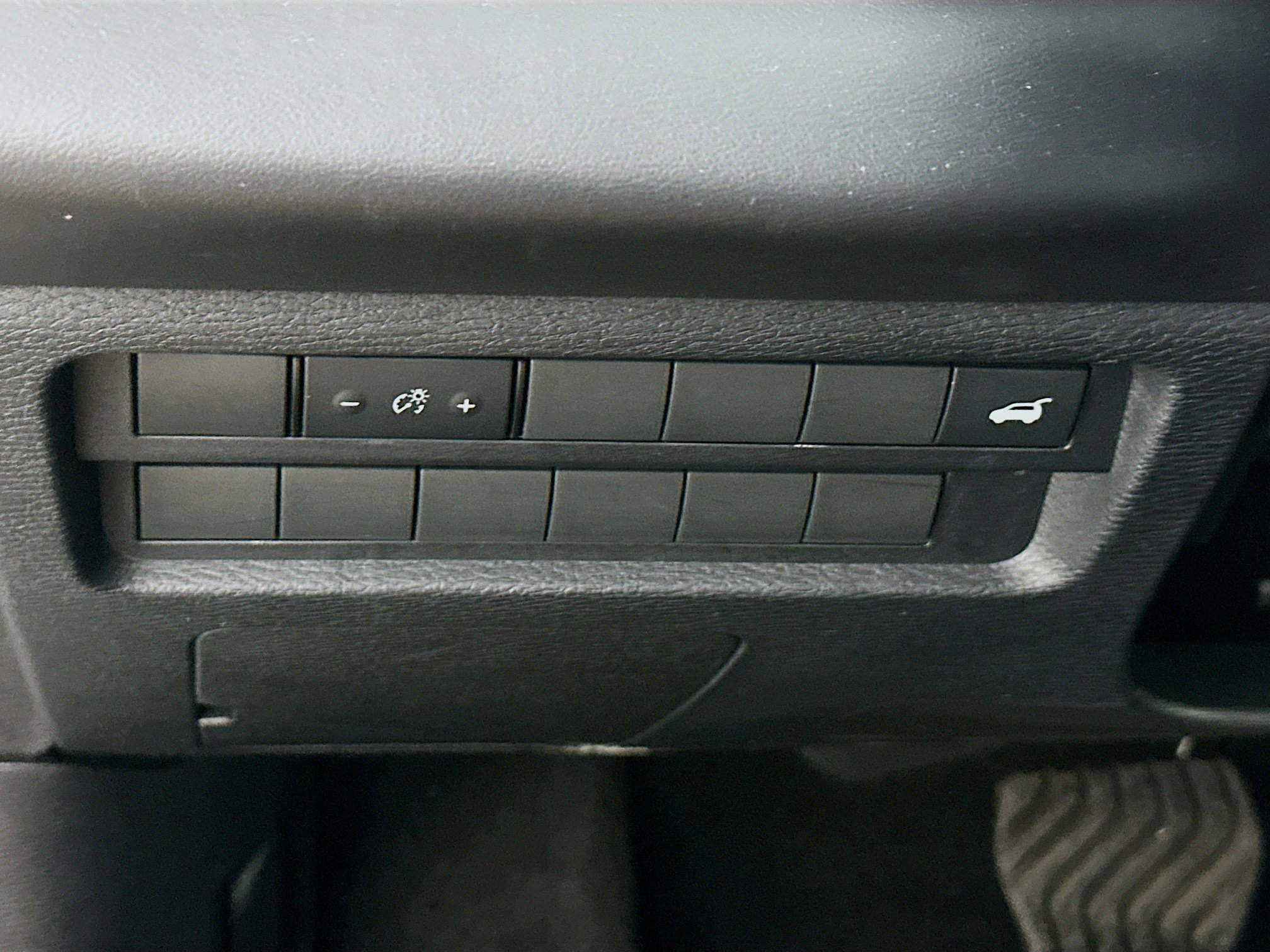 Used 2025 Mitsubishi Outlander SE AWD/4WD image 17