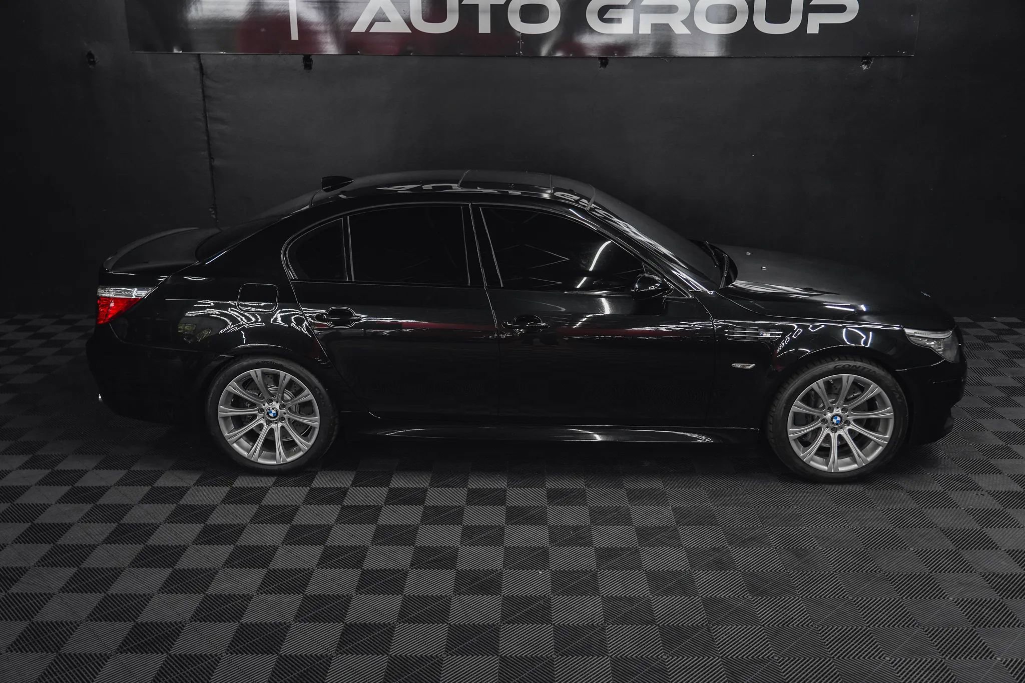 Used 2008 BMW M5 RWD image 17