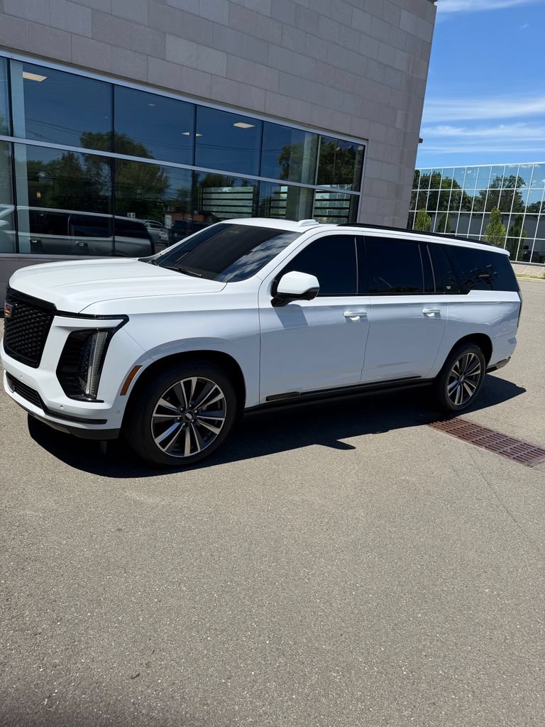 Used 2026 Cadillac Escalade ESV Sport w/ Touring Package AWD/4WD image 6