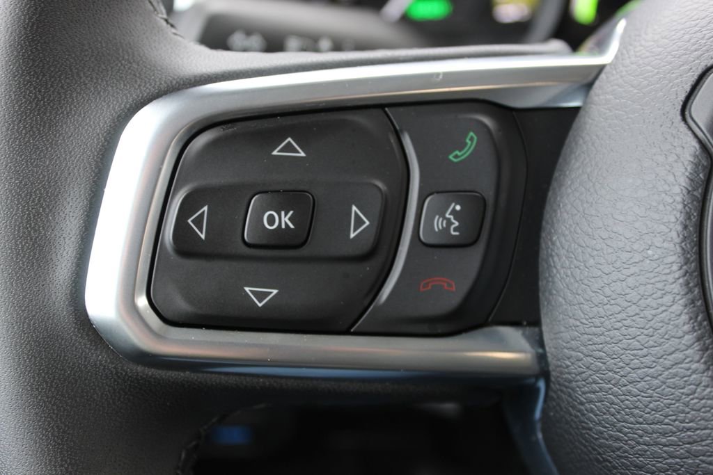 Used 2025 Jeep Wrangler Unlimited Sahara image 26