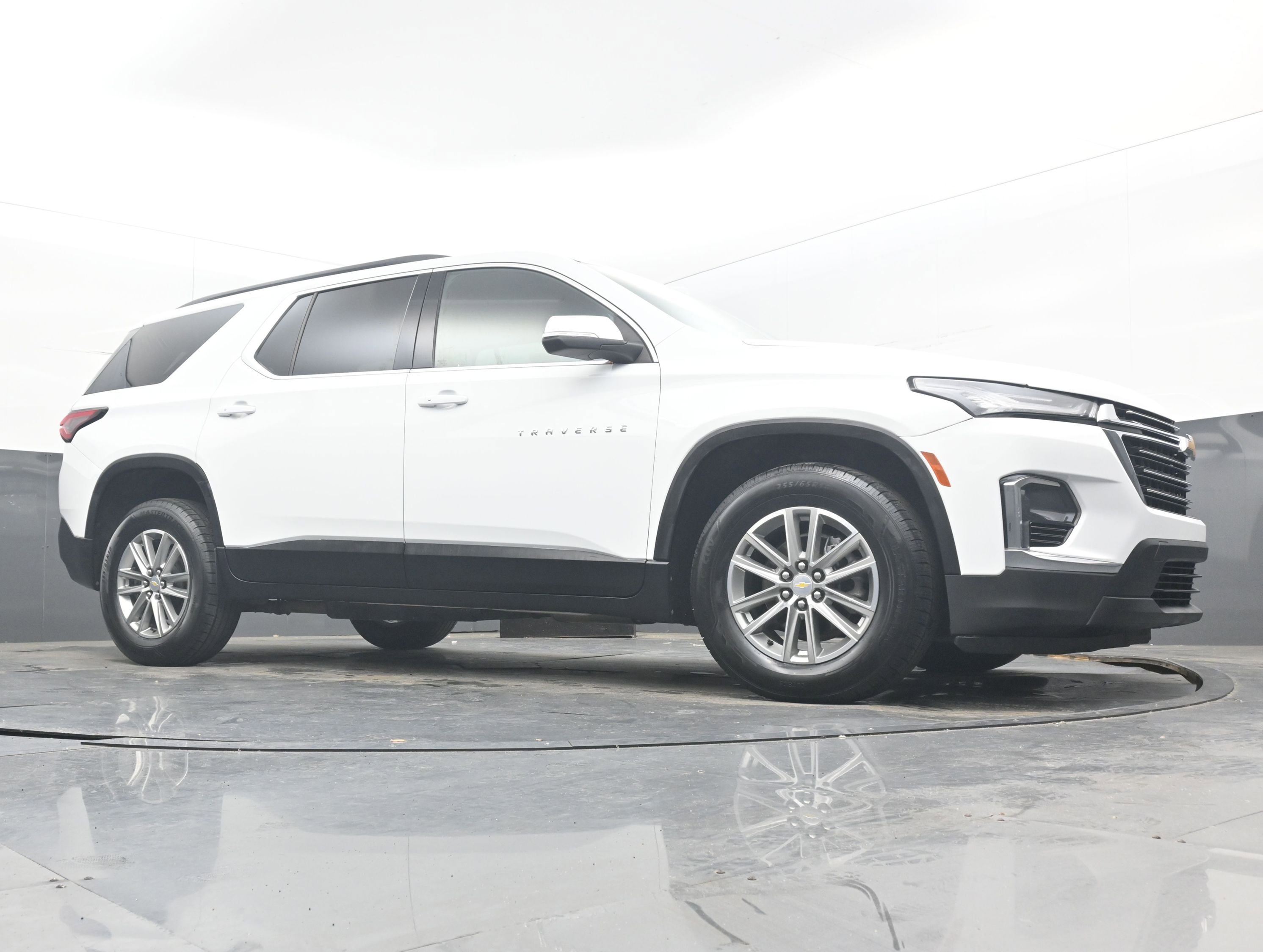 Used 2022 Chevrolet Traverse LT AWD/4WD image 22