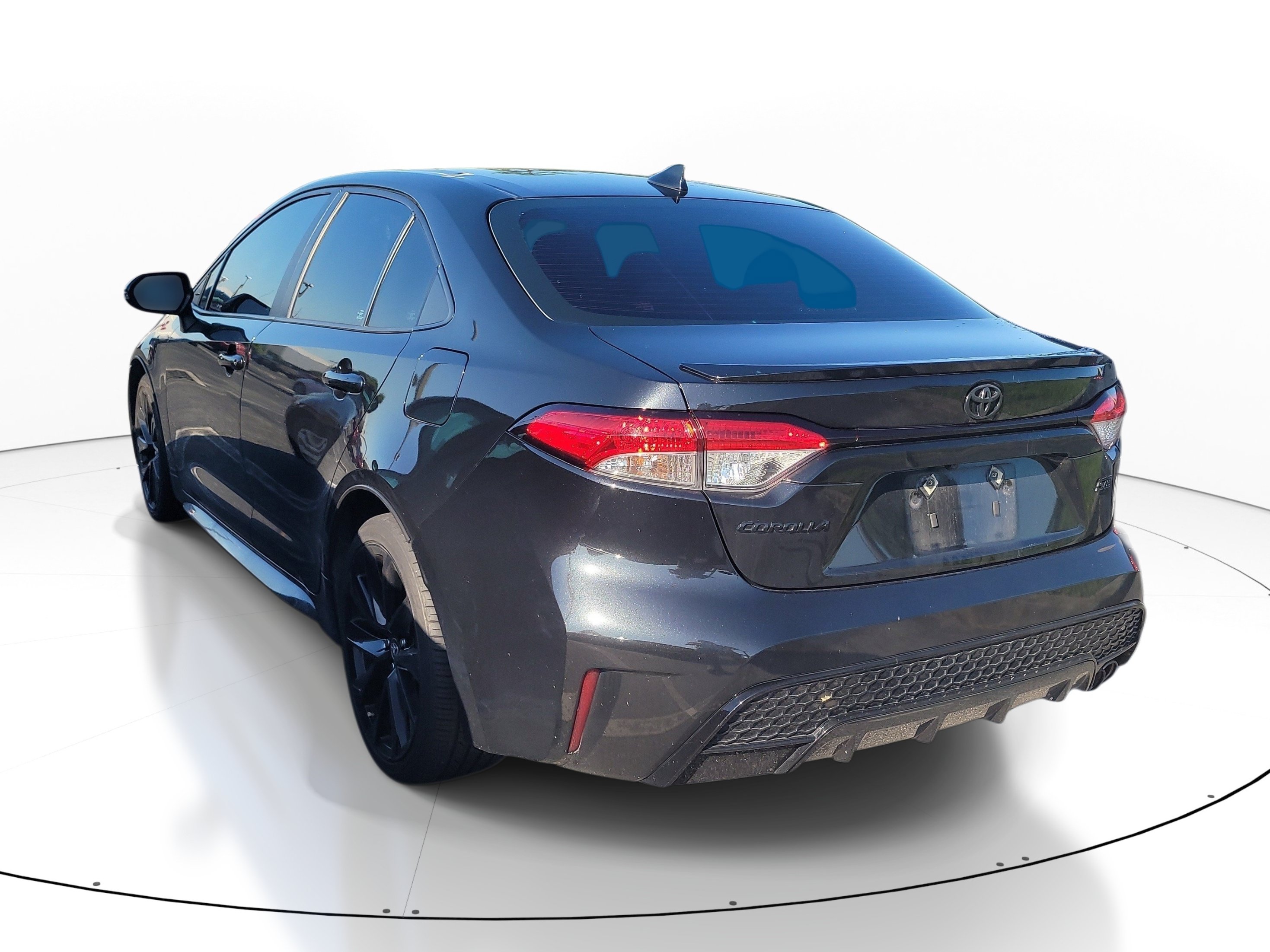 Used 2022 Toyota Corolla SE FWD image 5