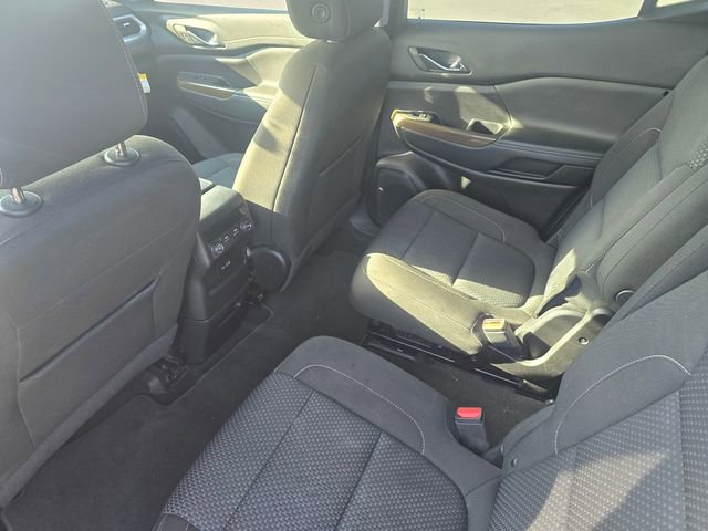 Used 2023 GMC Acadia SLE image 13