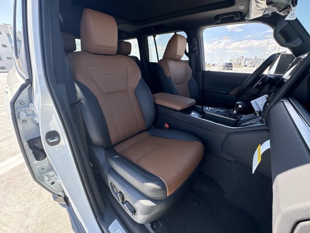 New 2026 Lexus GX 550 w/ Accessory Package (ZB) AWD/4WD image 27