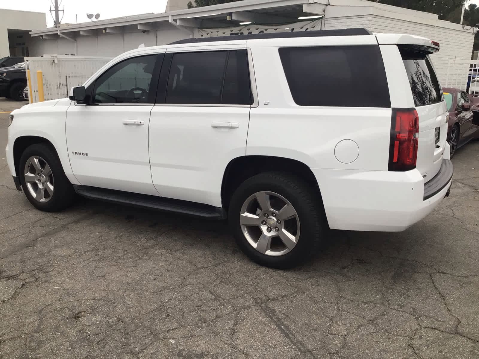 Used 2019 Chevrolet Tahoe LT image 3