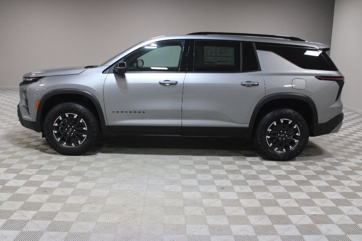 New 2026 Chevrolet Traverse Z71 w/ Enhanced Driving Package image 8