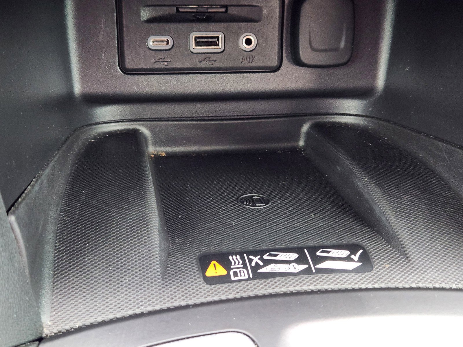 Used 2021 Chevrolet Equinox Premier FWD image 16