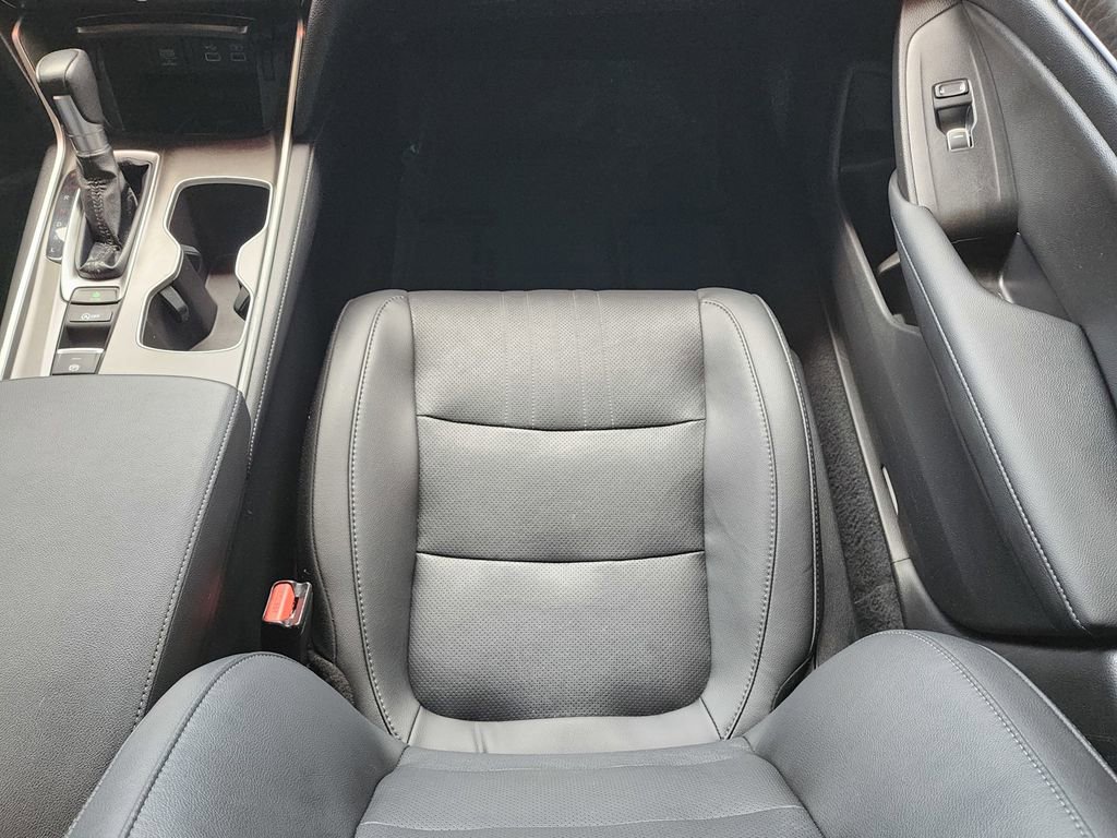 Used 2021 Honda Accord EX-L image 12