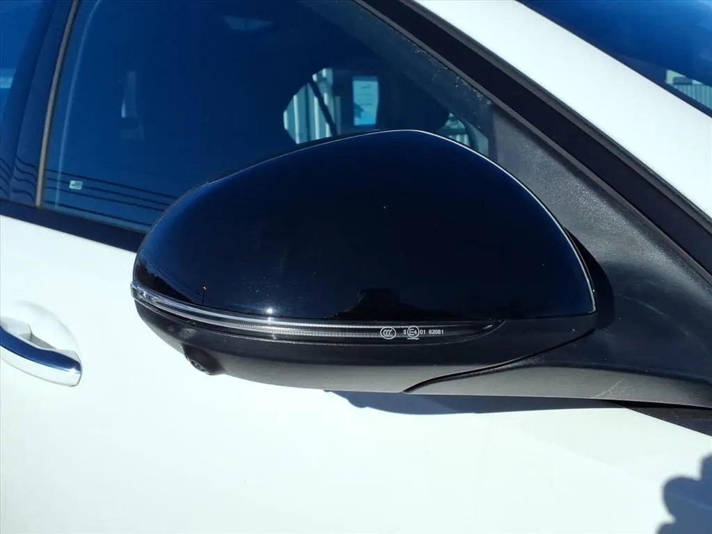 Used 2024 Mercedes-Benz C 300 4MATIC Sedan w/ AMG Line w/ Night Package image 10