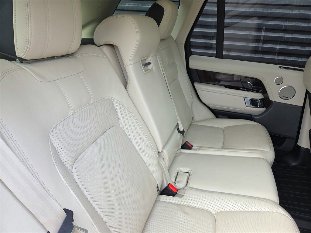 Used 2019 Land Rover Range Rover HSE image 21