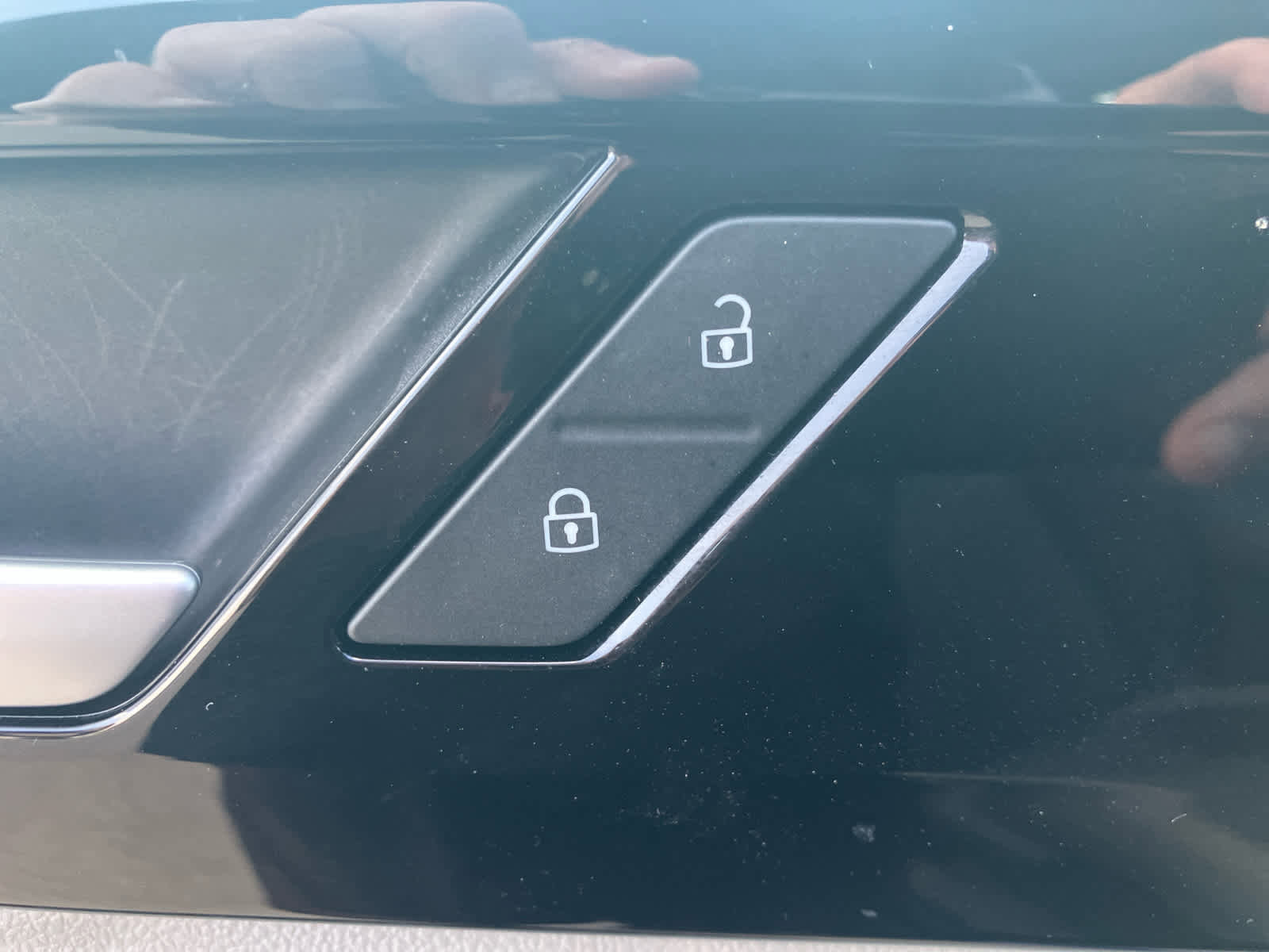 Used 2022 Volkswagen Taos S image 12