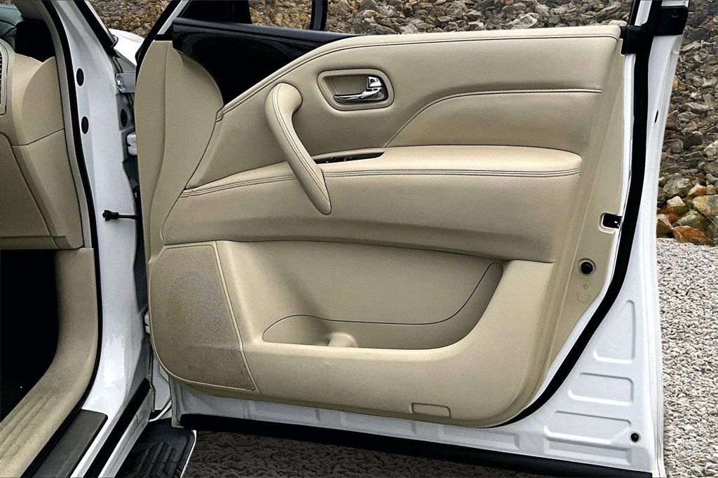 Used 2021 INFINITI QX80 Luxe w/ Cargo Package image 21