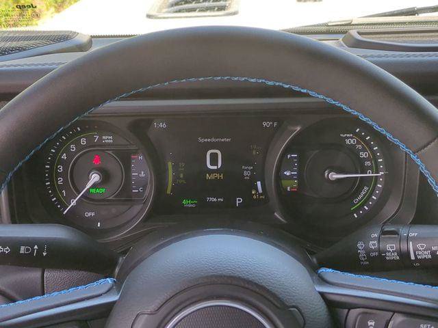 Certified 2025 Jeep Wrangler Unlimited Rubicon 4xe w/ Convenience Group AWD/4WD image 11