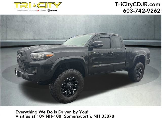 Used 2018 Toyota Tacoma TRD Sport w/ Technology Package image 1