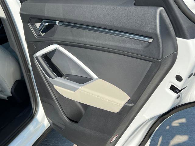 Certified 2022 Audi Q3 2.0T Premium AWD/4WD image 16