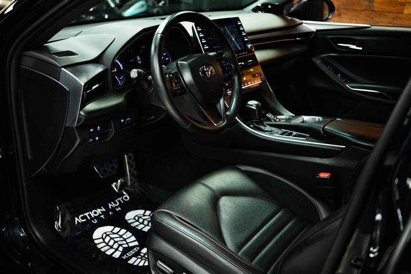 Used 2022 Toyota Avalon XSE w/ Carpet Mat Package (TMS) image 8