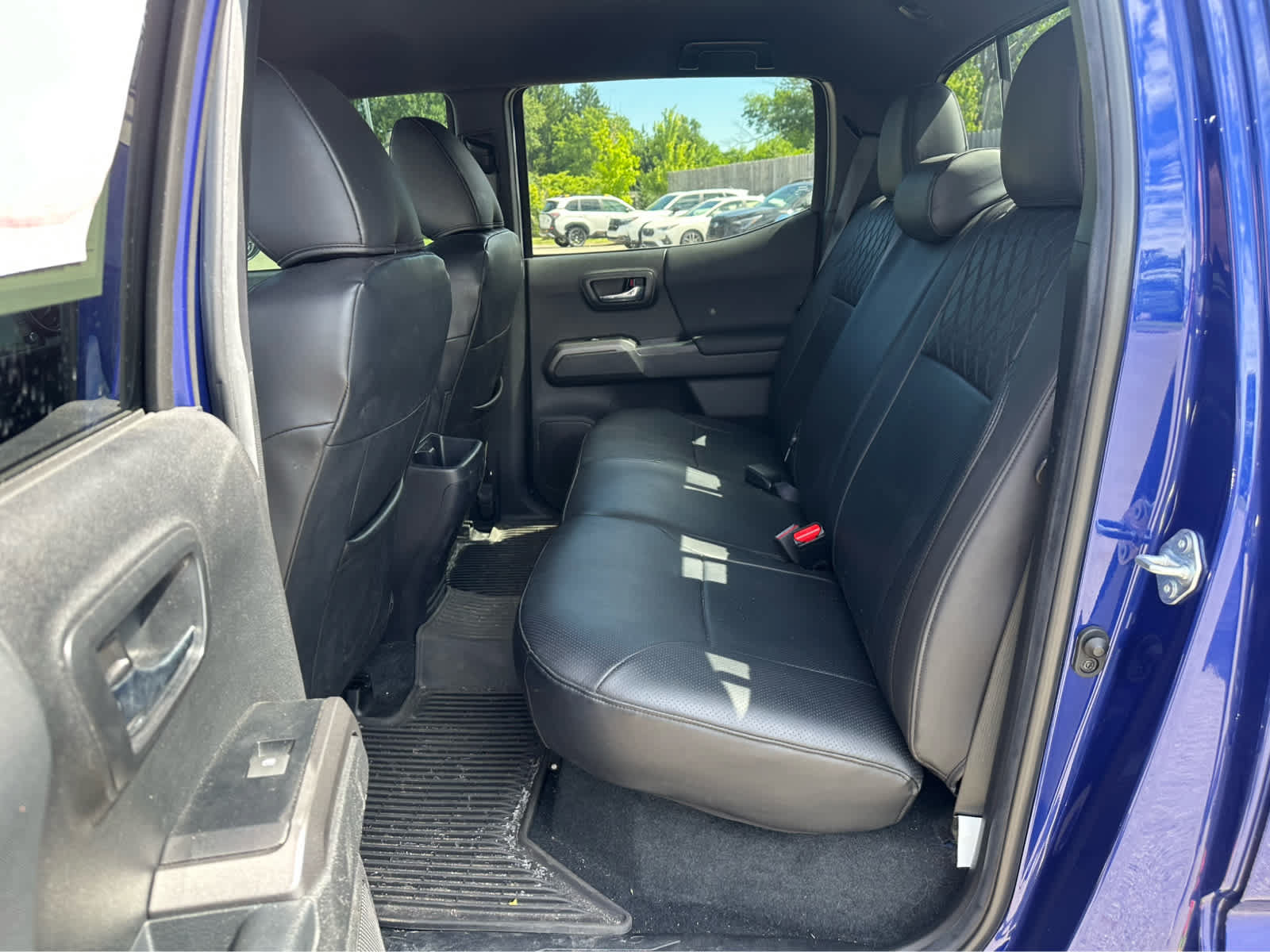 Used 2023 Toyota Tacoma TRD Off-Road w/ Technology Package AWD/4WD image 21