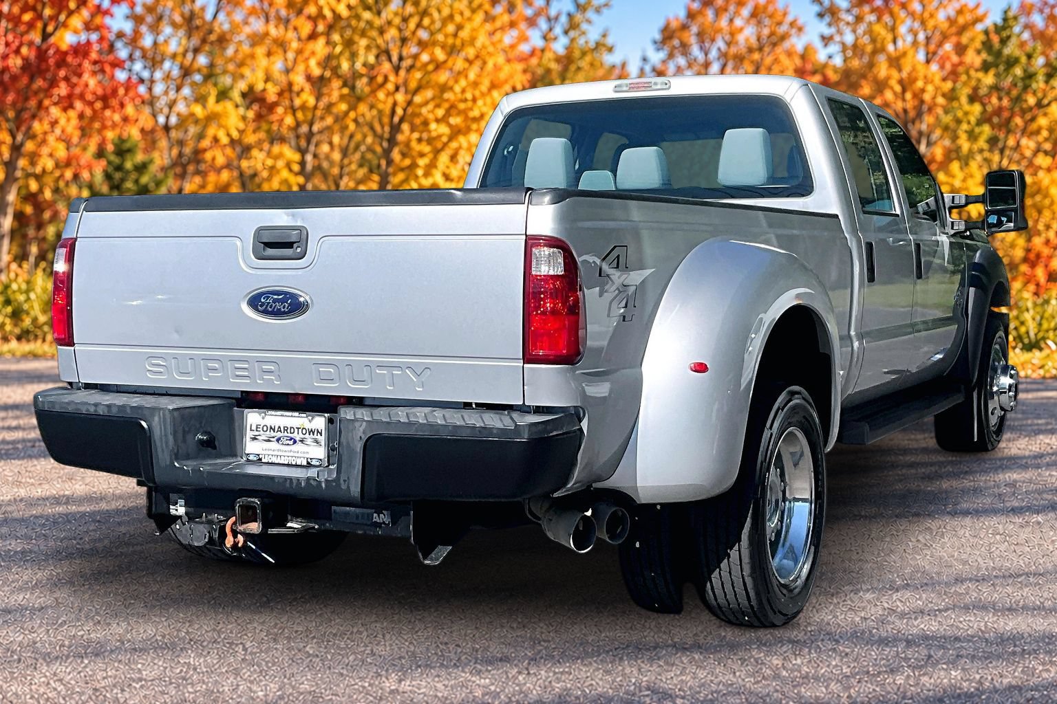 Used 2015 Ford F450 XL w/ Power Equipment Group AWD/4WD image 2