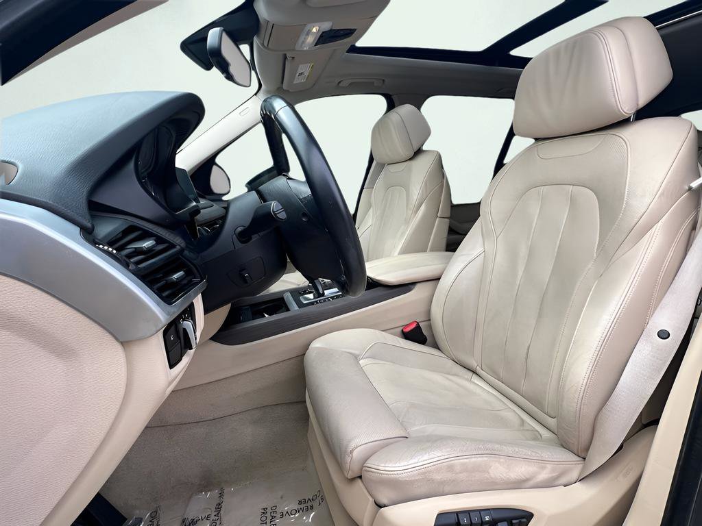 Used 2015 BMW X5 xDrive35d image 16