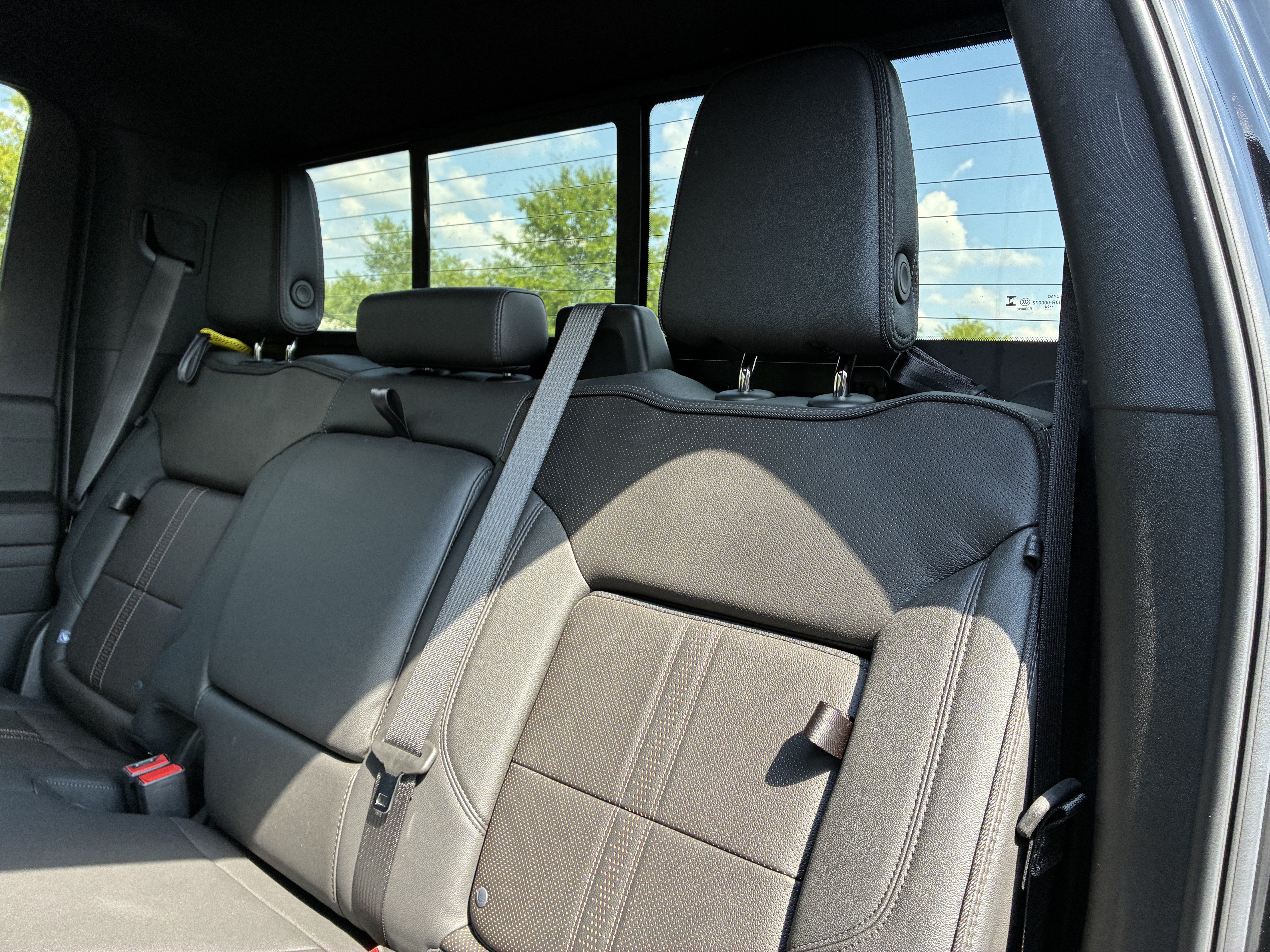 Used 2025 Chevrolet Silverado 3500 High Country w/ High Country Premium Package AWD/4WD image 16
