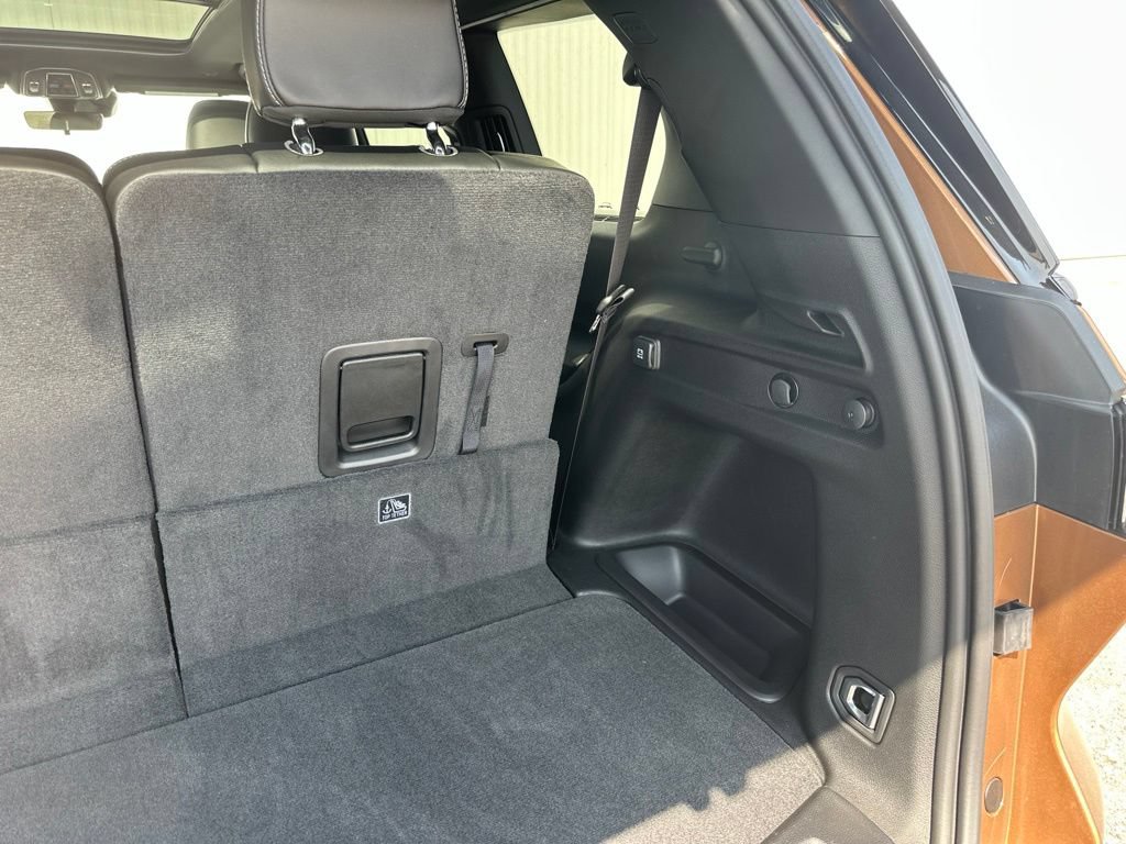New 2026 Jeep Grand Cherokee L Limited w/ Limited Altitude Package AWD/4WD image 18