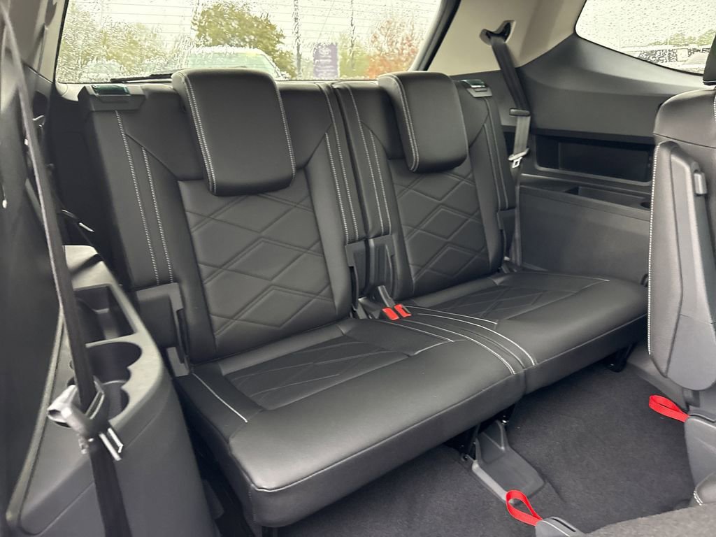 New 2026 Volkswagen Atlas SE image 18