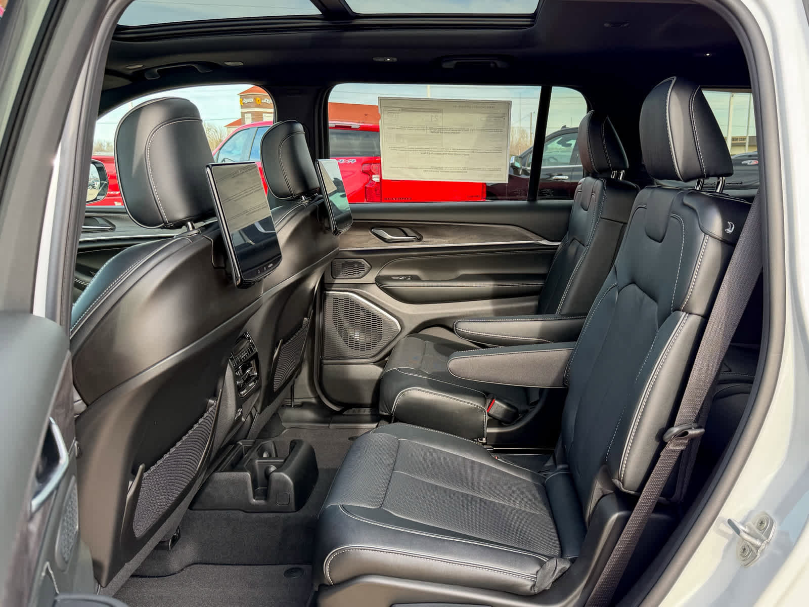 New 2025 Jeep Grand Cherokee L Overland w/ Rear Seat Video Group I image 13