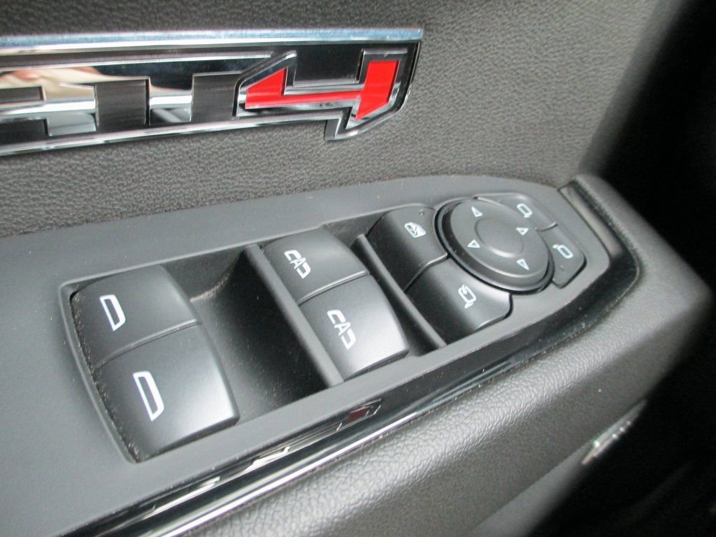 Used 2024 GMC Sierra 1500 AT4 w/ Technology Package image 28