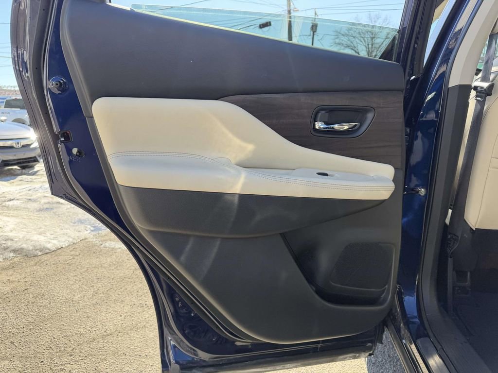 Used 2024 Nissan Murano Platinum w/ Cargo Package image 29