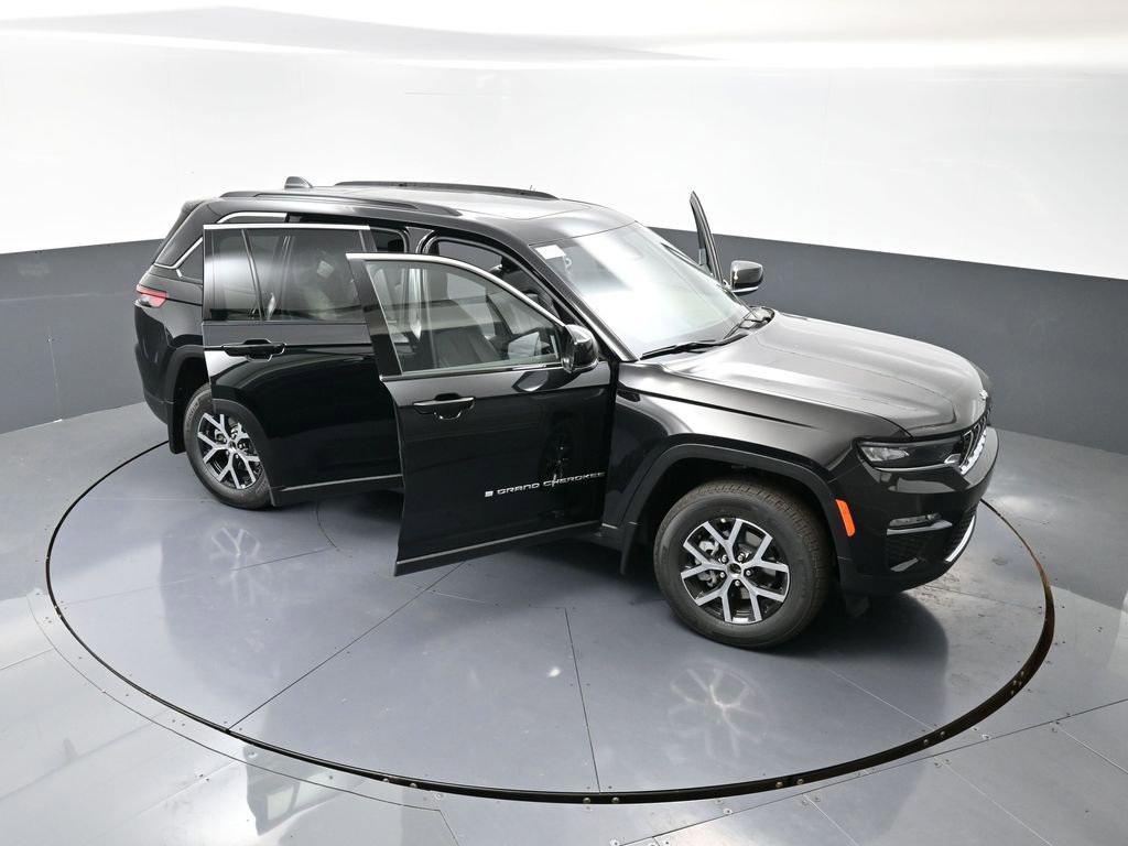 New 2025 Jeep Grand Cherokee Limited w/ Trailer Tow Package image 52