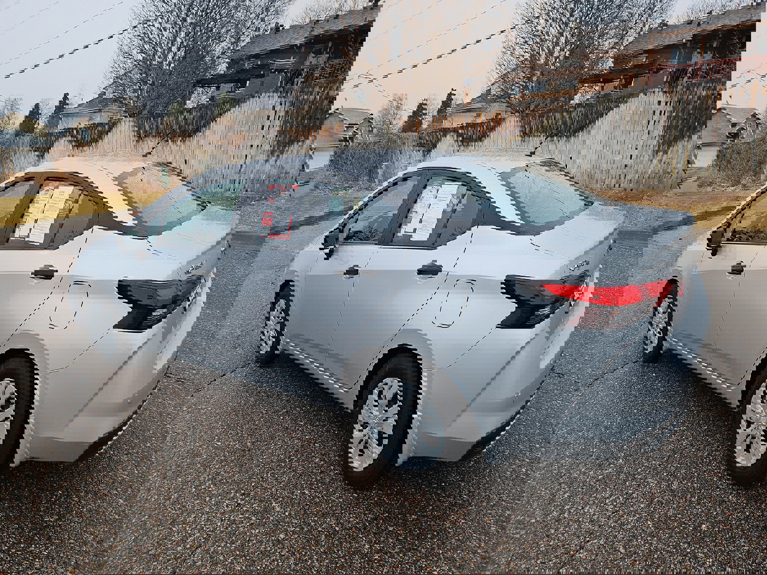 Used 2022 Nissan Versa S image 5