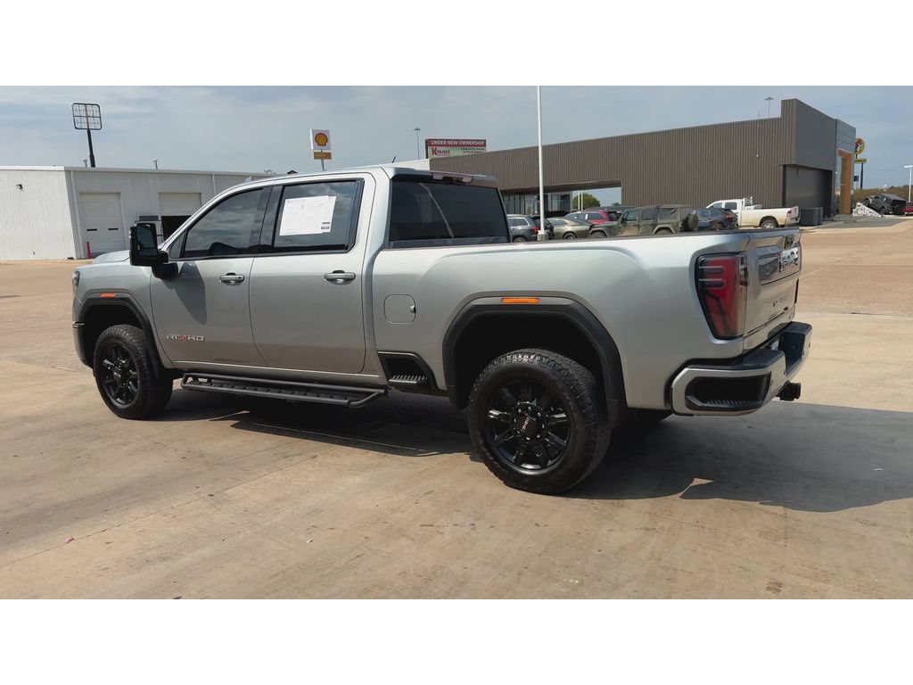 Used 2025 GMC Sierra 2500 AT4 AWD/4WD image 6