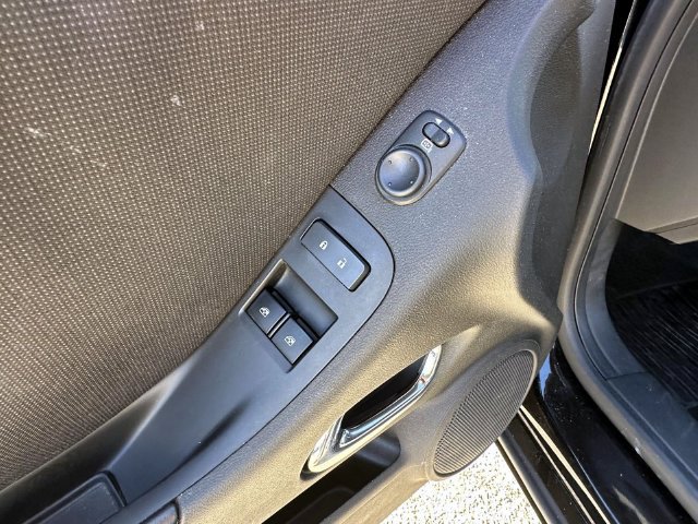 Used 2013 Chevrolet Camaro LT RWD image 13