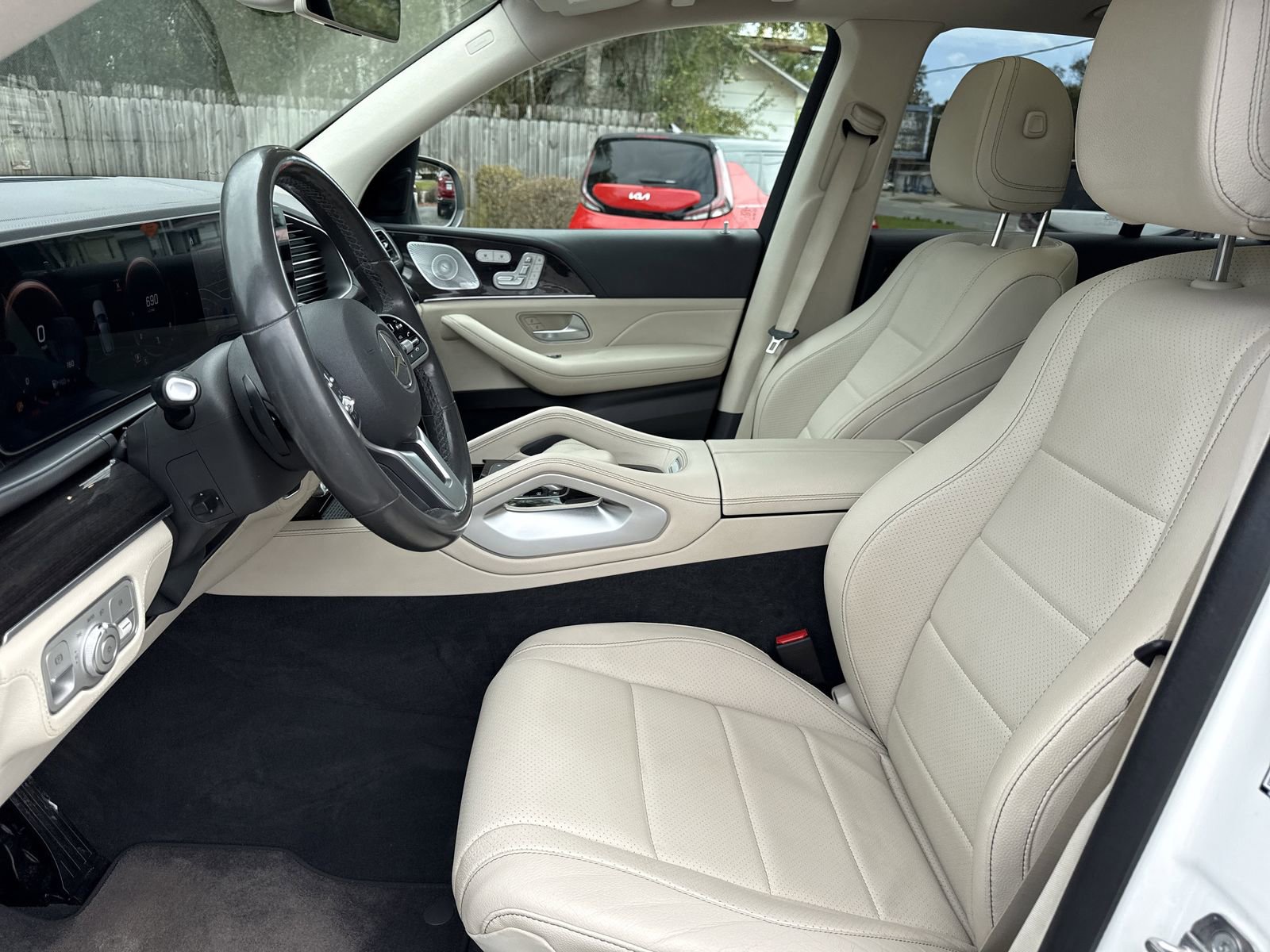 Used 2020 Mercedes-Benz GLE 350 4MATIC image 9