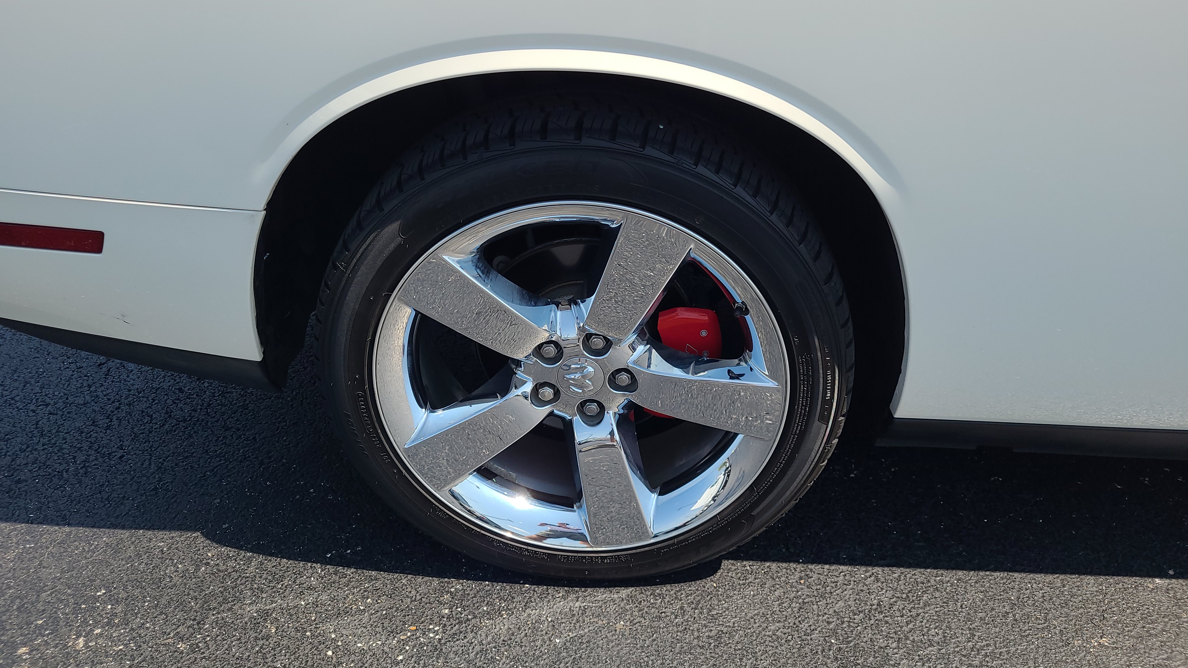 Used 2009 Dodge Challenger R/T RWD image 11