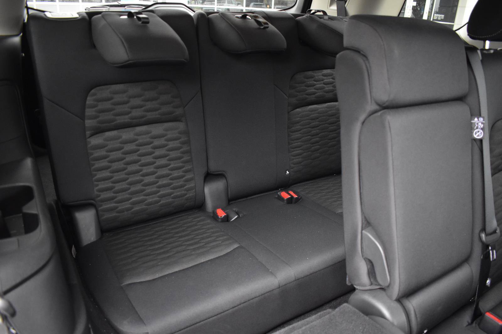 Used 2025 Nissan Pathfinder SV image 16