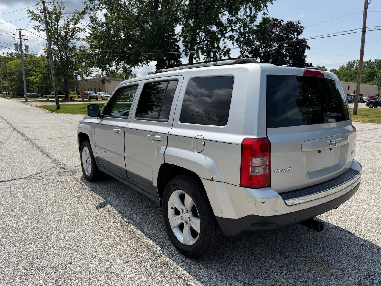 Used 2011 Jeep Patriot Latitude AWD/4WD image 7
